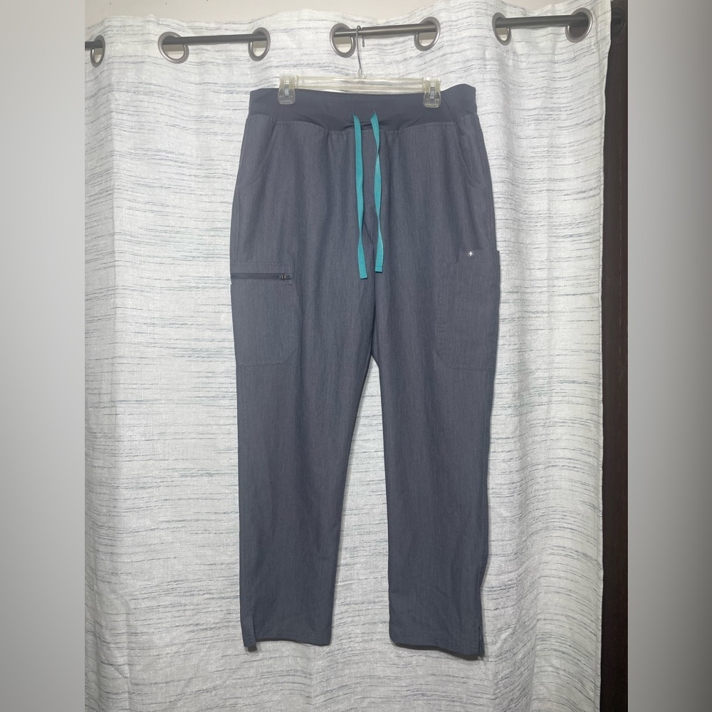 Brand: FIGS Kade Cargo Scrub Pants for Women and‎ Men size XL - Picture 9 of 14